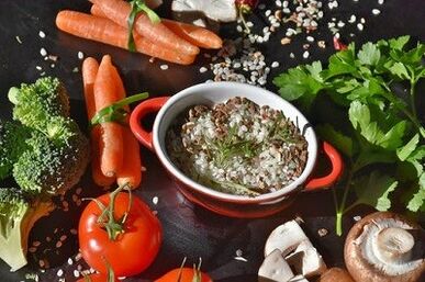 Benaderde menu volgens het schema voor een gezond dieet